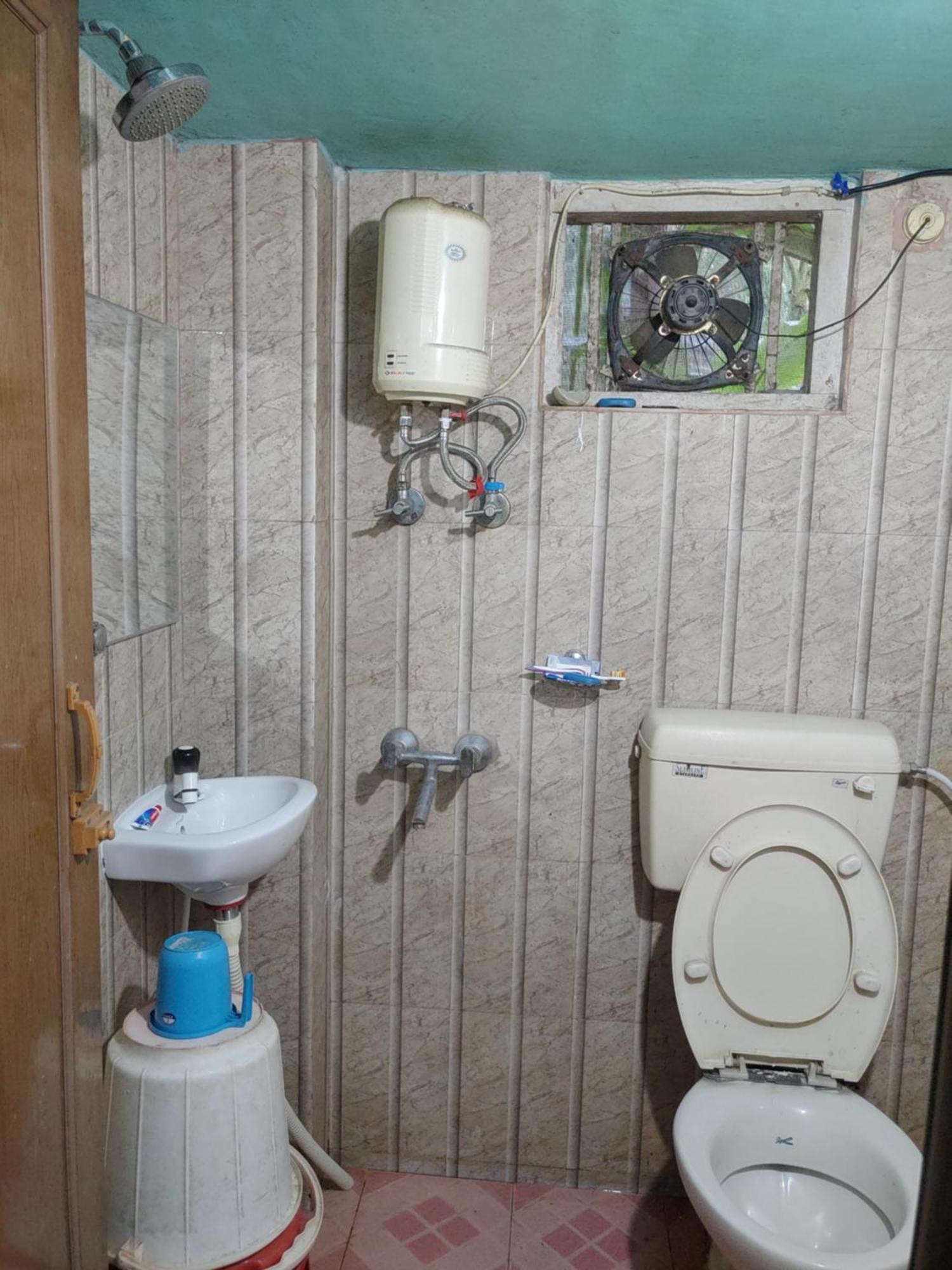 Comfort Inn Kamakhya Jn グワーハーティー 部屋 写真